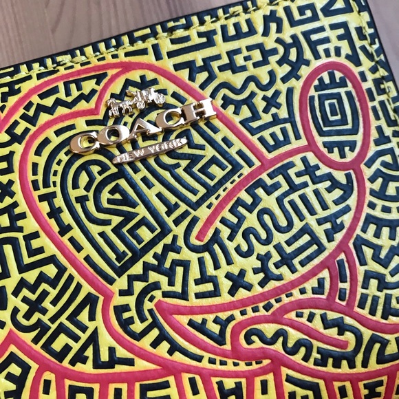 Coach Disney Mickey Mouse X Keith Haring Snap Wallet - Picture 6 of 11